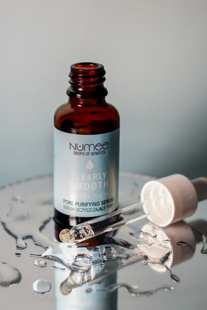 Zdjęcie produktowe serum na oczyszczenie porów.